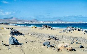 Canaryislandshost l Blue ocean apartment in Lanzarote